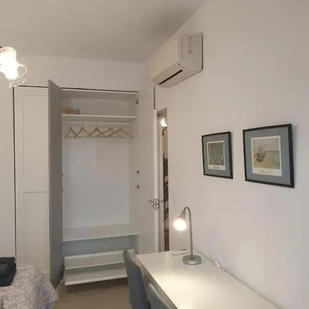 Spacious And Renovated 3b Apt. Center And